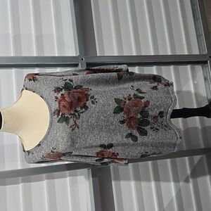 Bobbie Brooks Gray Floral‎ Print Top Size 3X